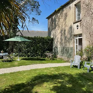 De Lambilly Hébergement de vacances